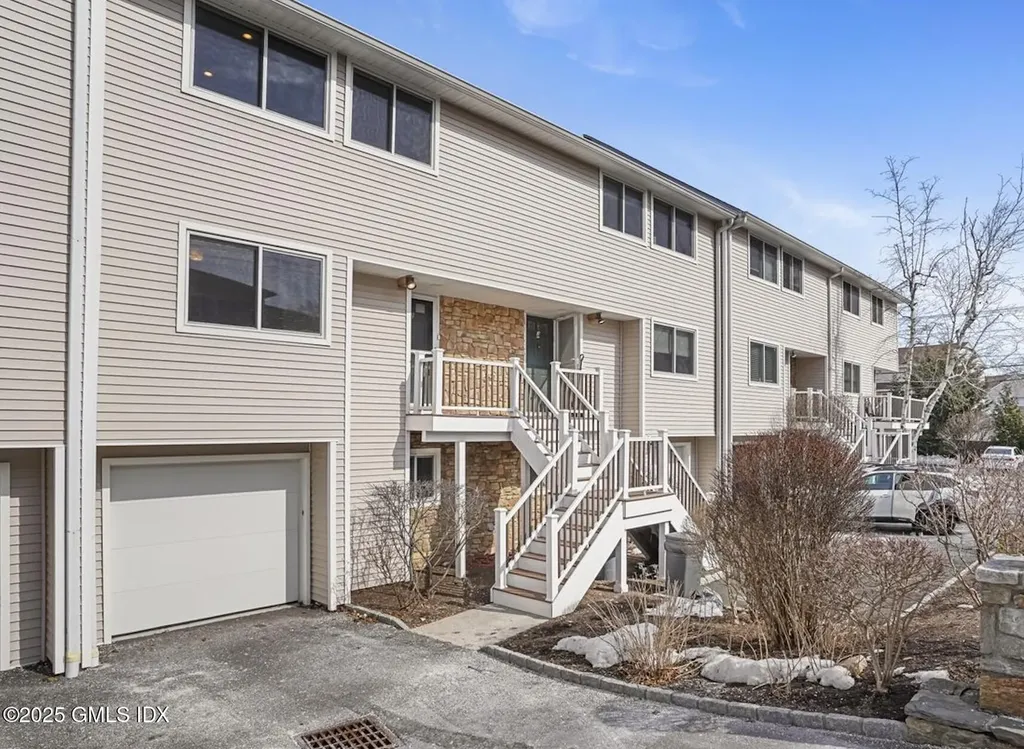 328 Hamilton Avenue Greenwich CT 06830