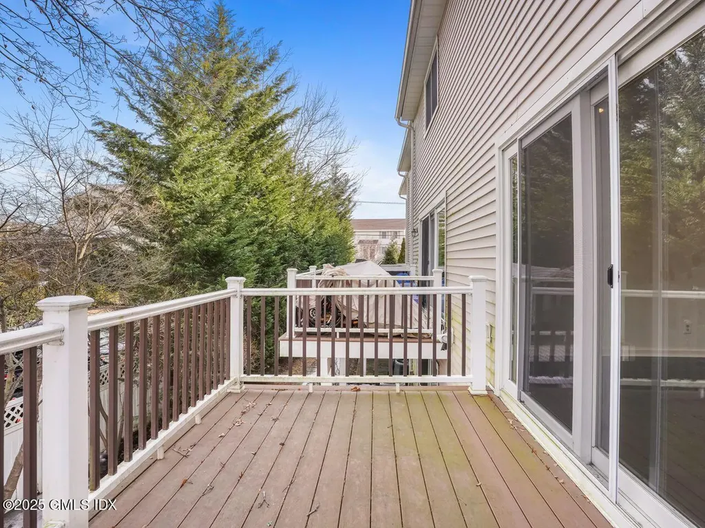 328 Hamilton Avenue Greenwich CT 06830