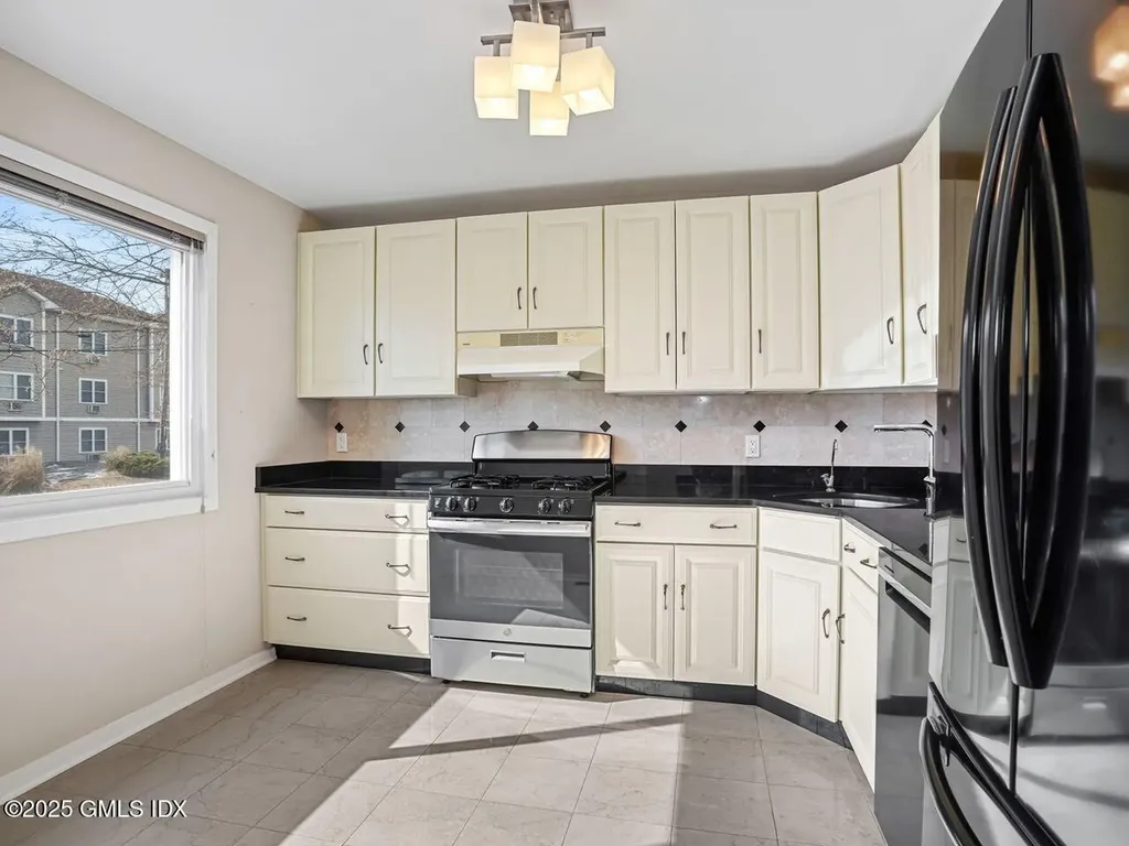 328 Hamilton Avenue Greenwich CT 06830