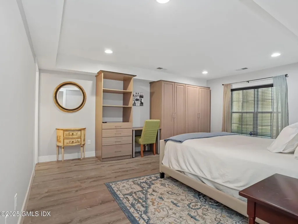 77 Havemeyer Lane Stamford CT 06902