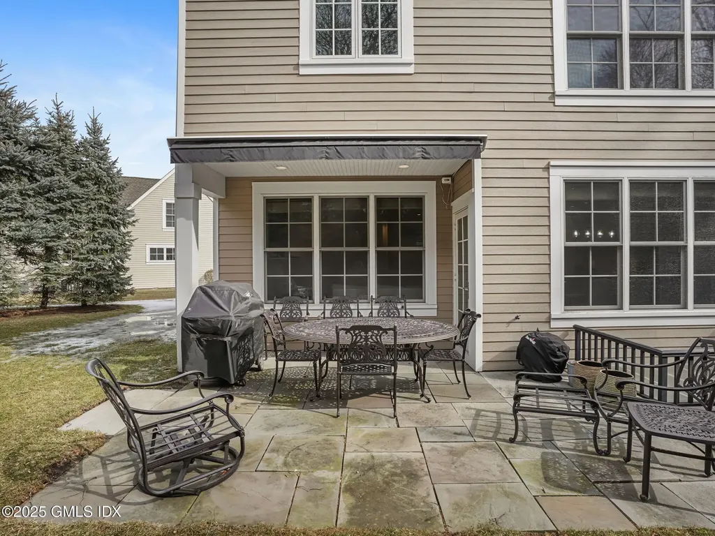 77 Havemeyer Lane Stamford CT 06902