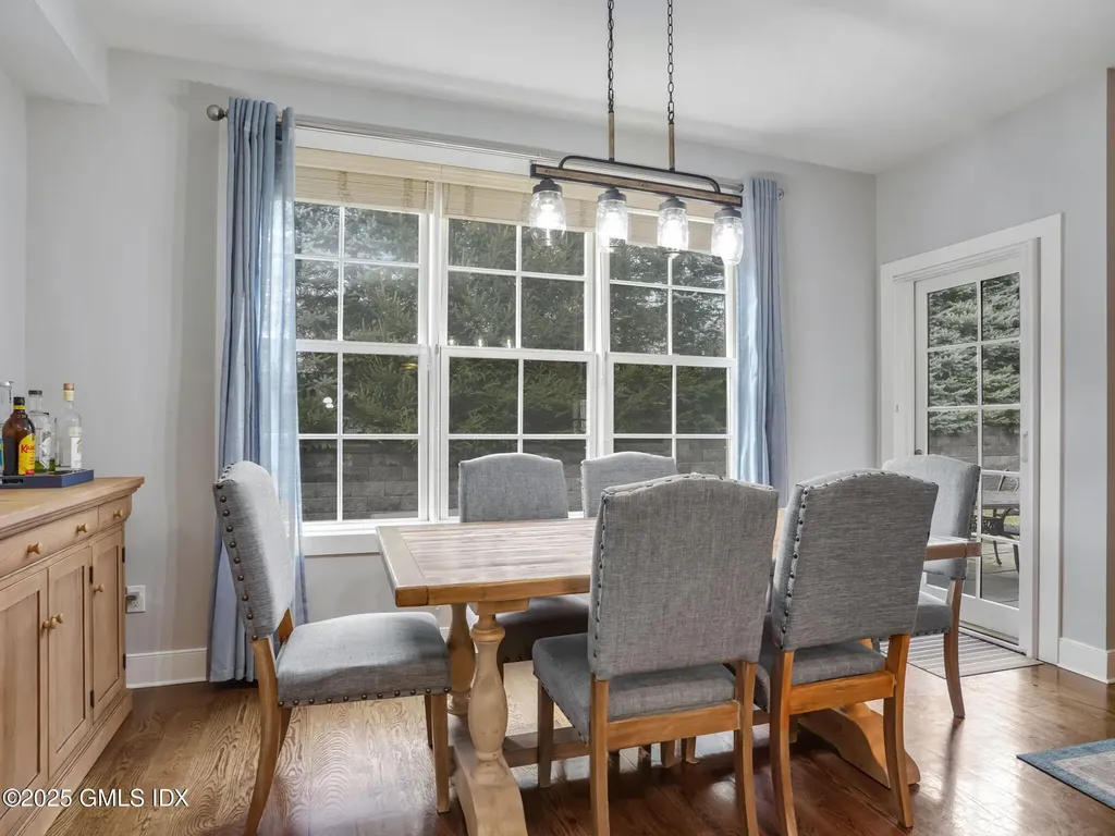 77 Havemeyer Lane Stamford CT 06902