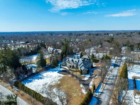 8 Lindsay Drive Greenwich CT 06830