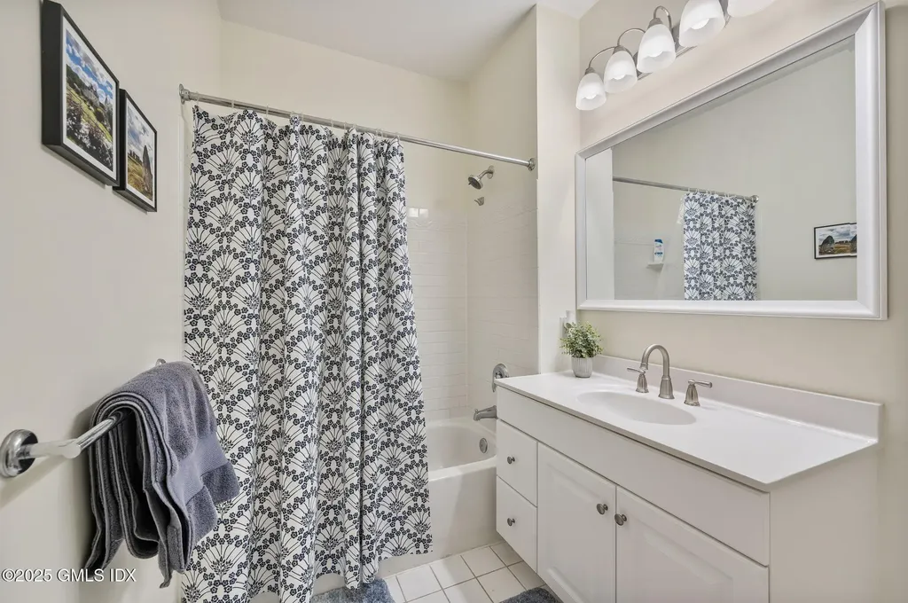 25 Adams Avenue Stamford CT 06902