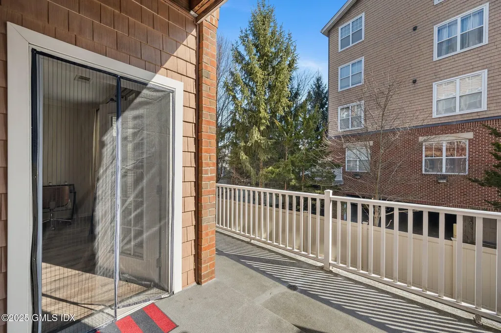 25 Adams Avenue Stamford CT 06902