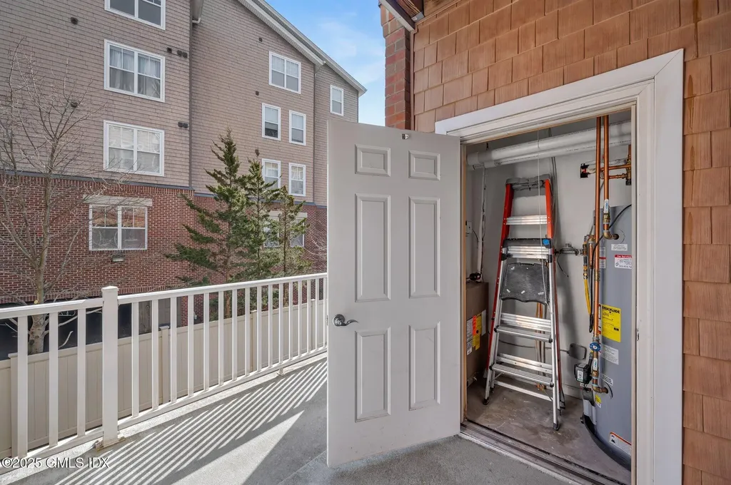 25 Adams Avenue Stamford CT 06902