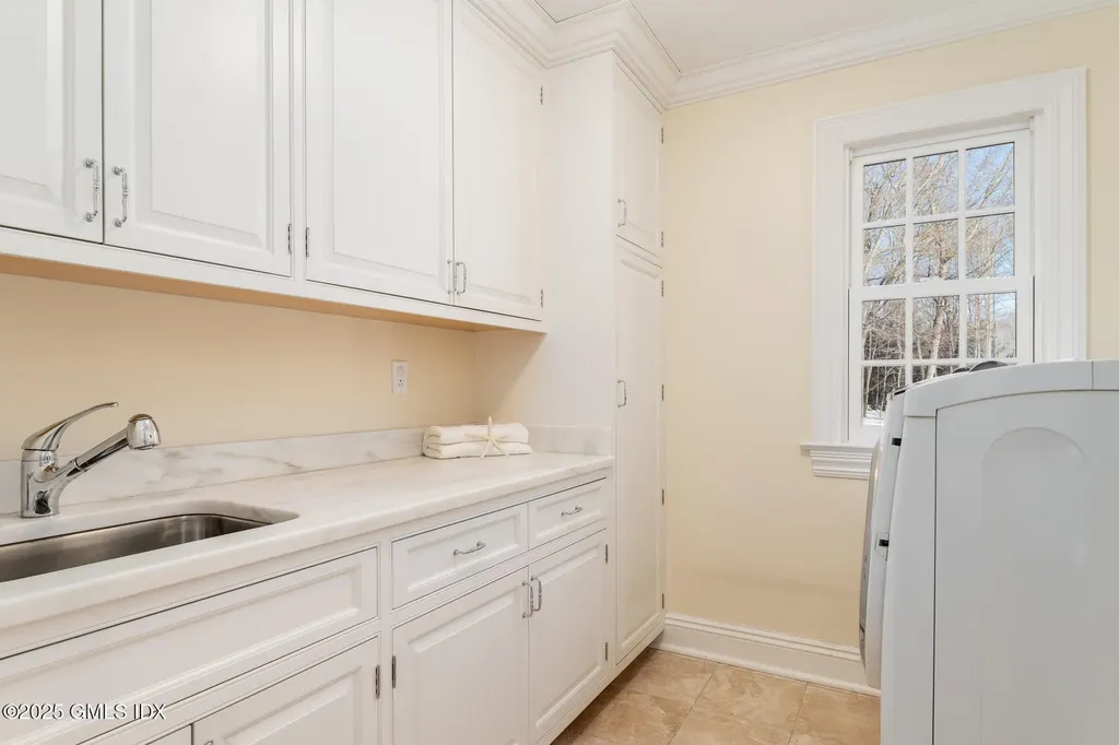 182 Taconic Road Greenwich CT 06831