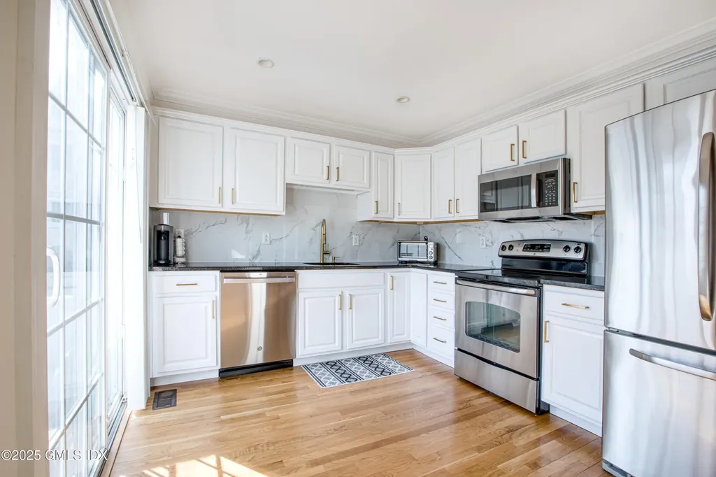 39 Maple Tree Avenue Stamford CT 06906