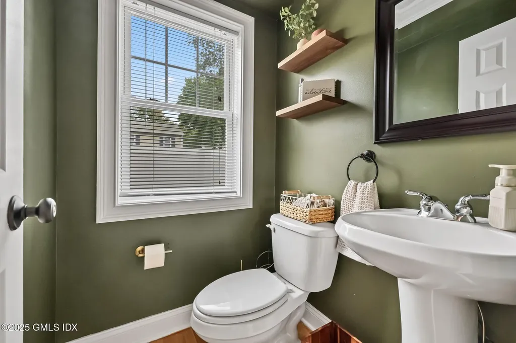 39 Maple Tree Avenue Stamford CT 06906