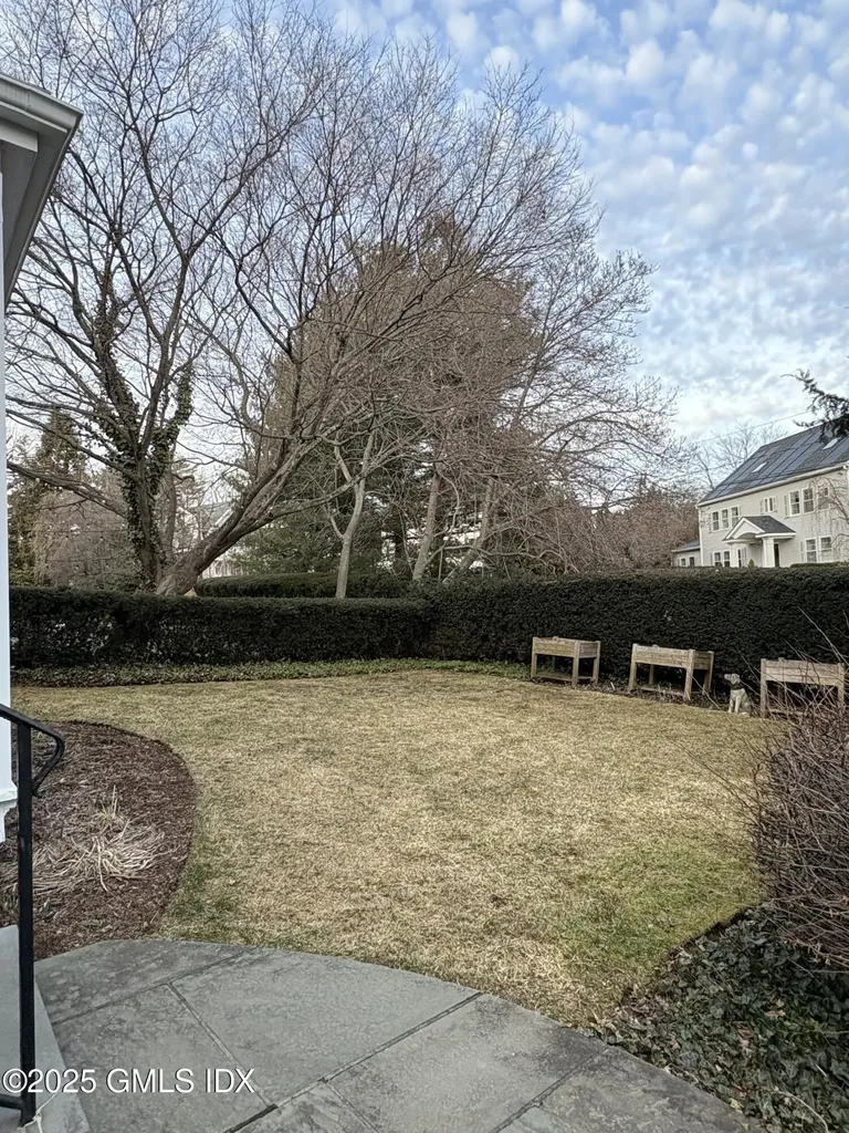 11 Willowmere Avenue Riverside CT 06878