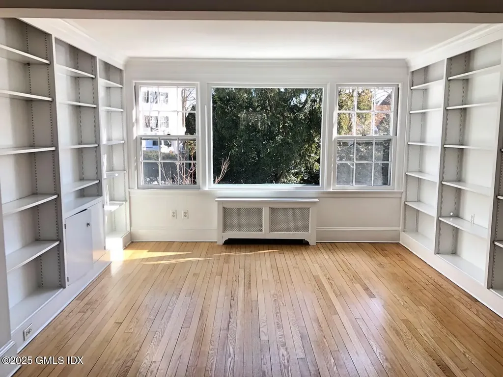 11 Willowmere Avenue Riverside CT 06878