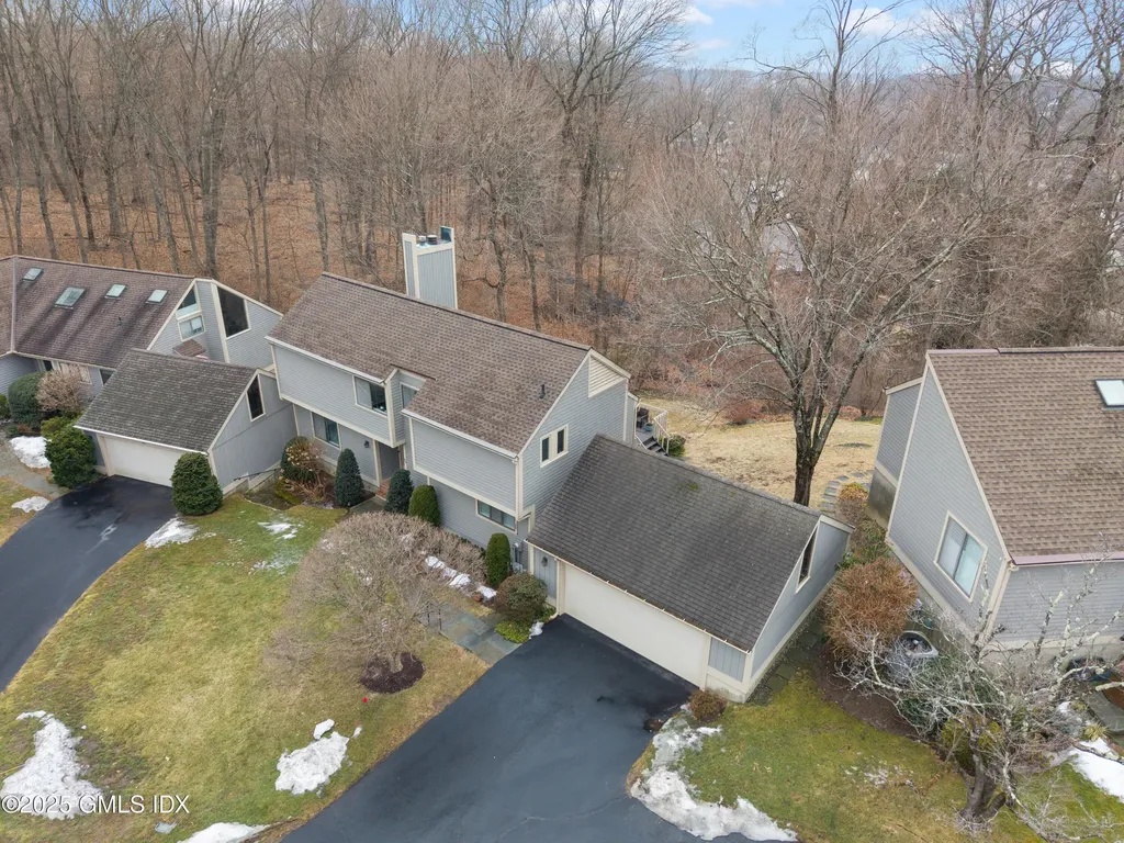 404 W Lyon Farm Drive Greenwich CT 06831