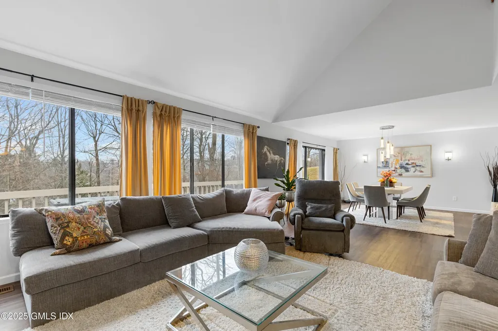 404 W Lyon Farm Drive Greenwich CT 06831