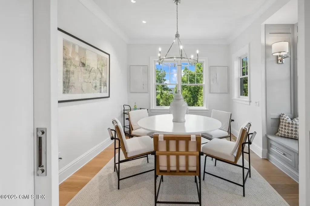 405 Whitfield Street Guilford CT 06437