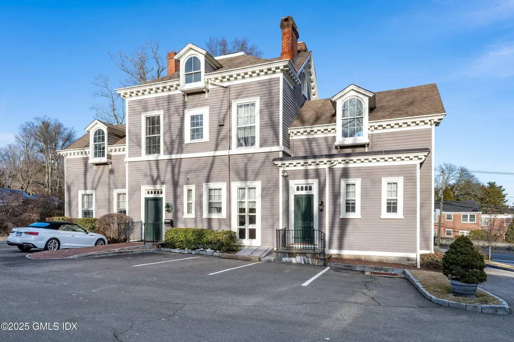 30 Milbank Avenue Greenwich CT 06830