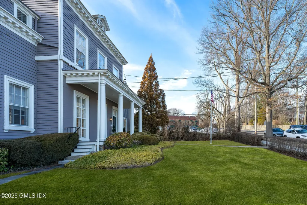 30 Milbank Avenue Greenwich CT 06830