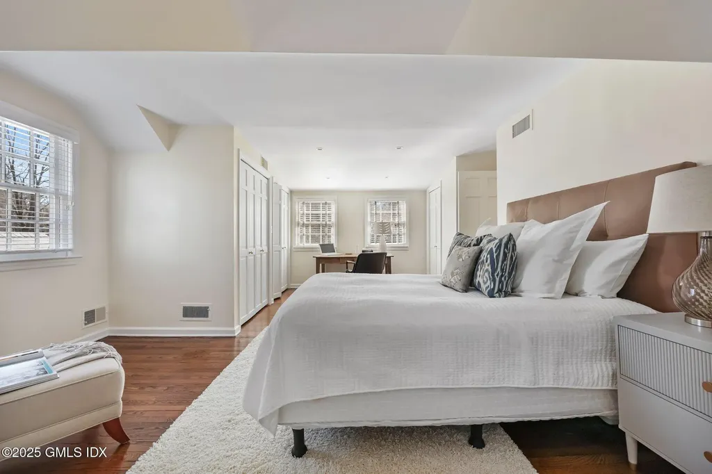 2 Echo Lane Greenwich CT 06830