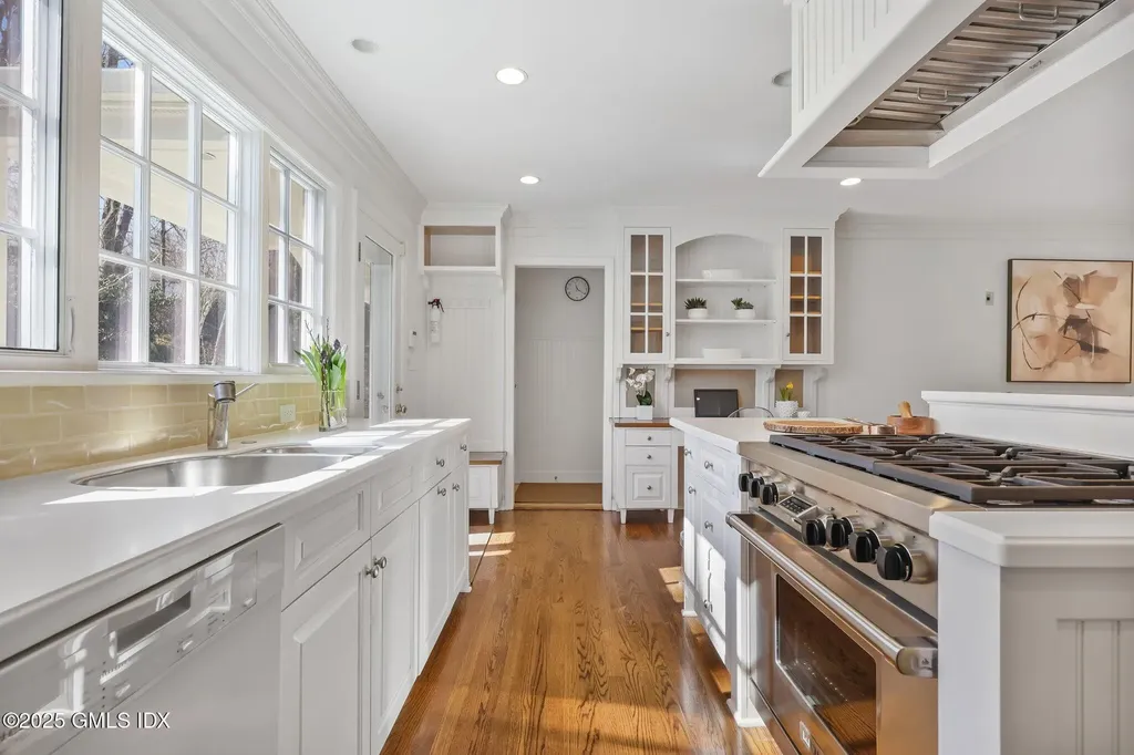 2 Echo Lane Greenwich CT 06830