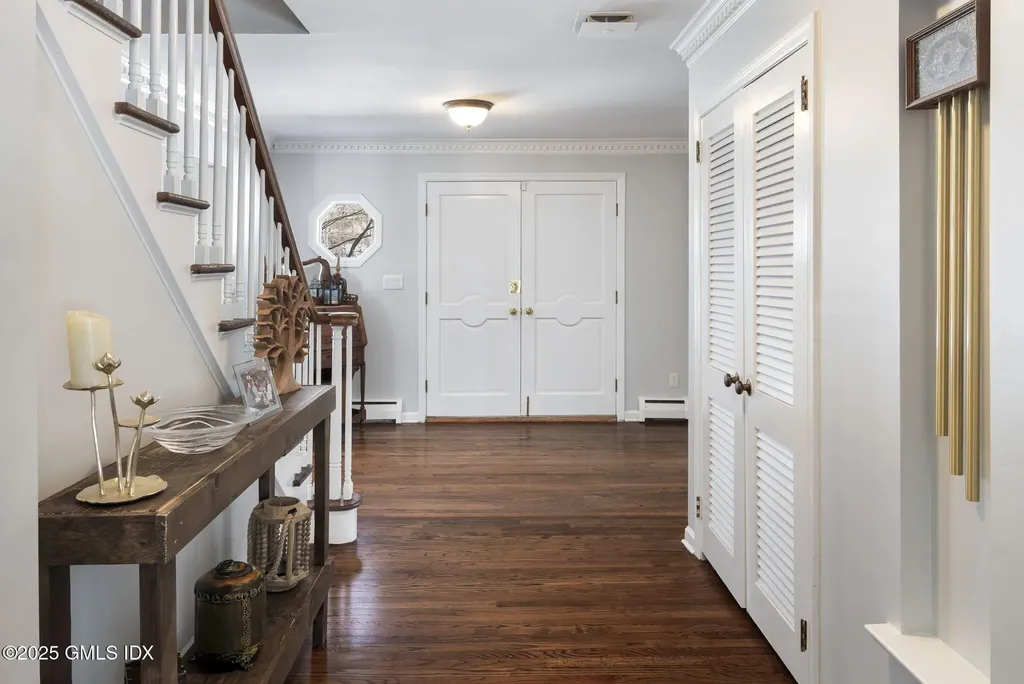 27 Wind Mill Circle Stamford CT 06903