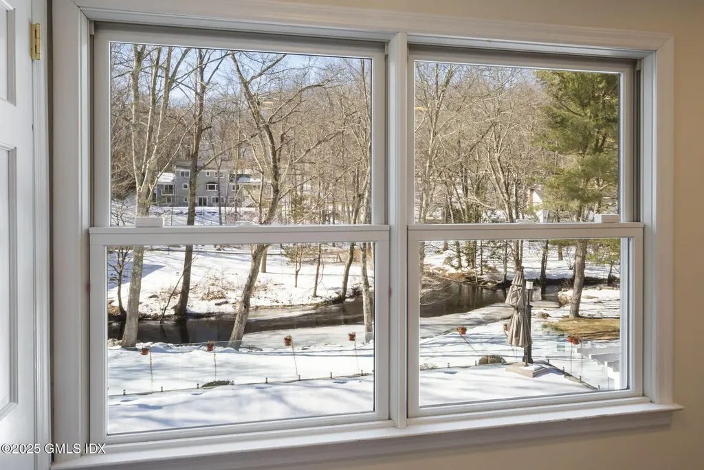 27 Wind Mill Circle Stamford CT 06903