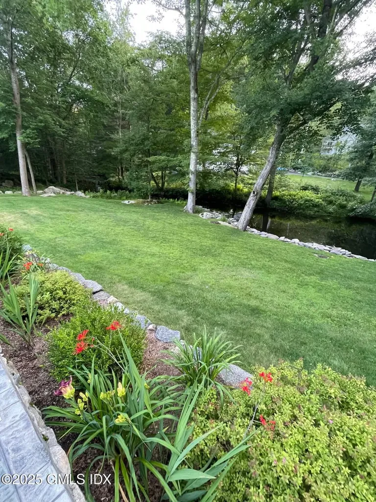 27 Wind Mill Circle Stamford CT 06903