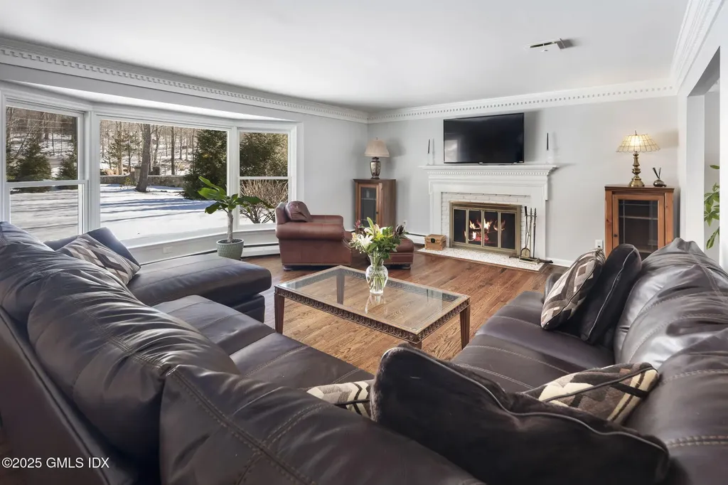 27 Wind Mill Circle Stamford CT 06903