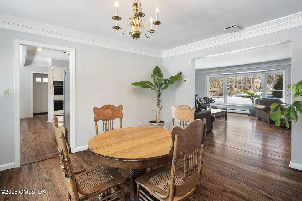 27 Wind Mill Circle Stamford CT 06903