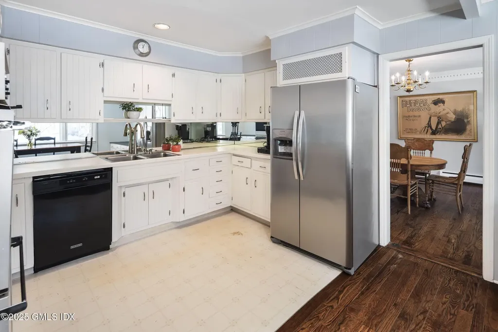 27 Wind Mill Circle Stamford CT 06903