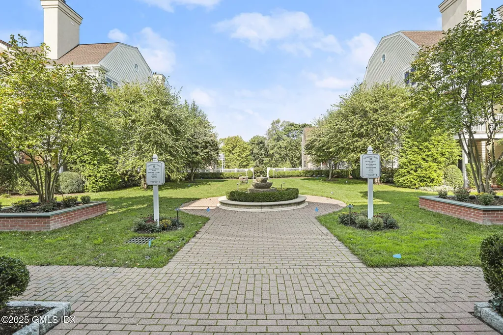 51 Forest Avenue Old Greenwich CT 06870