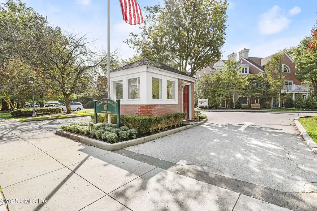 51 Forest Avenue Old Greenwich CT 06870