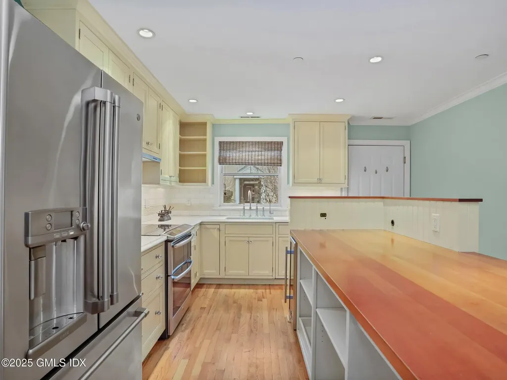 51 Forest Avenue Old Greenwich CT 06870