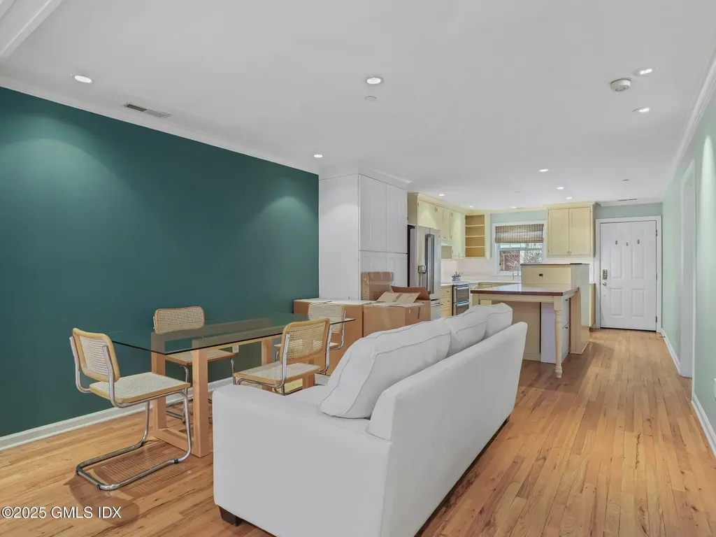 51 Forest Avenue Old Greenwich CT 06870