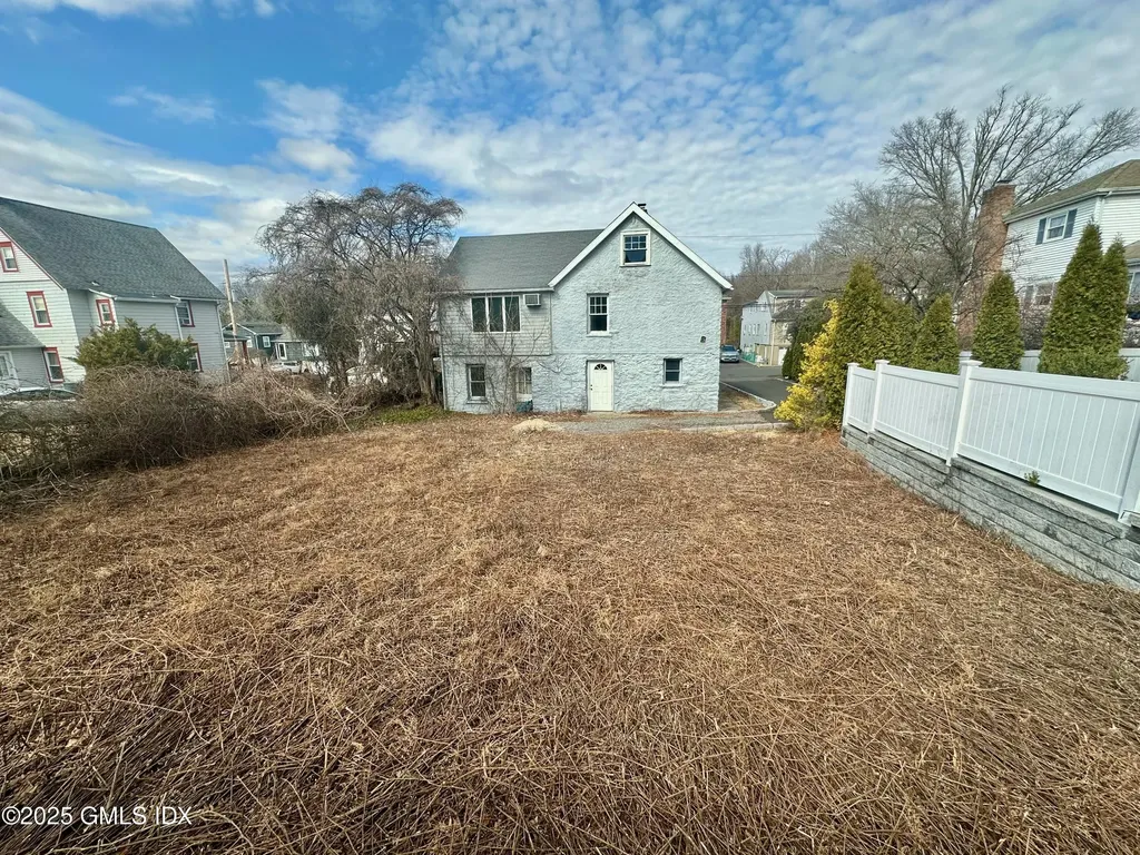 33 Moshier Street Greenwich CT 06831