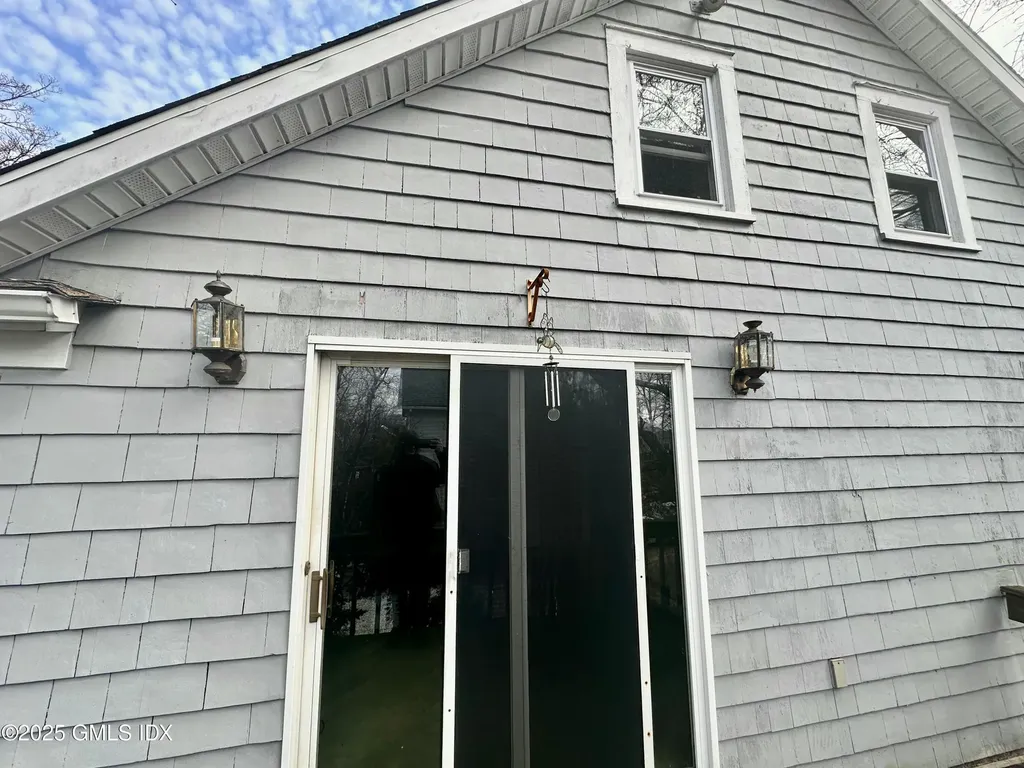 33 Moshier Street Greenwich CT 06831