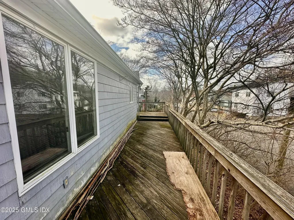 33 Moshier Street Greenwich CT 06831