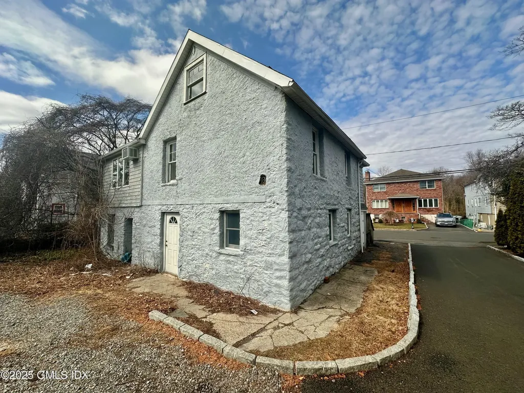 33 Moshier Street Greenwich CT 06831