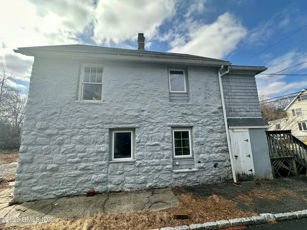 33 Moshier Street Greenwich CT 06831