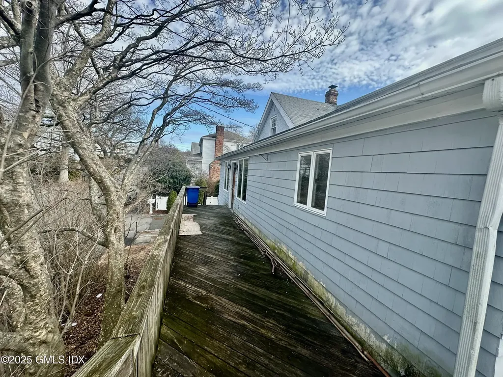 33 Moshier Street Greenwich CT 06831