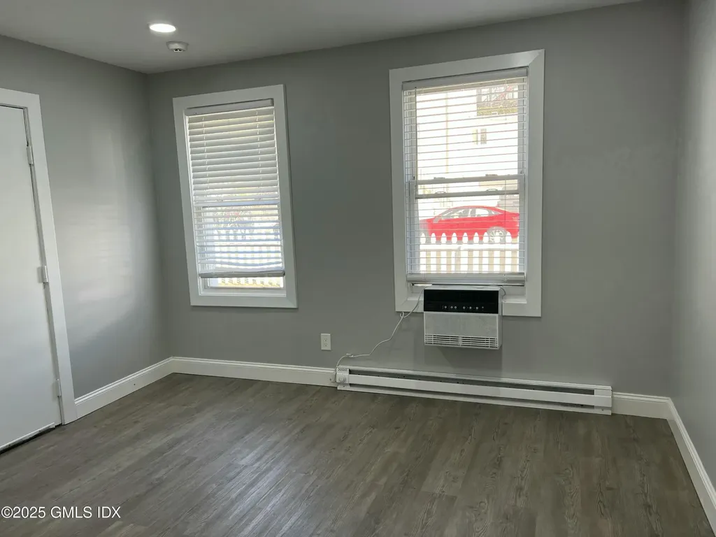 168 N Water Street Greenwich CT 06830