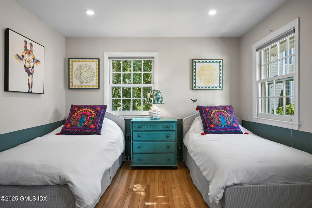 35 Druid Lane Riverside CT 06878