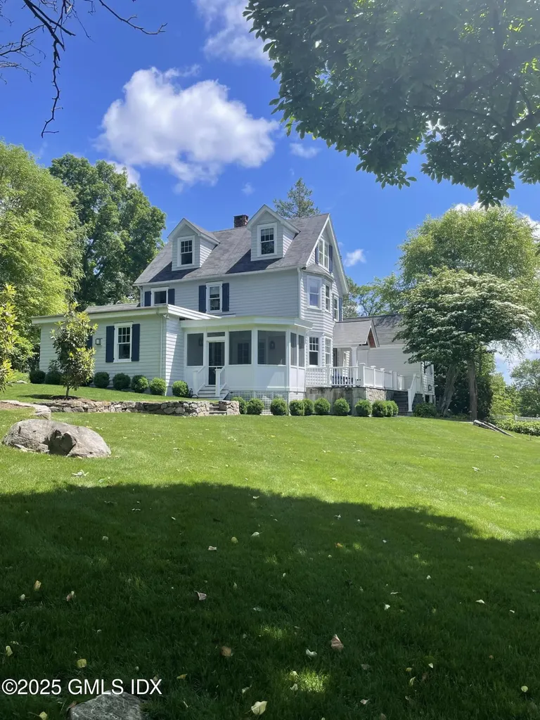 29 Weston Hill Road Riverside CT 06878