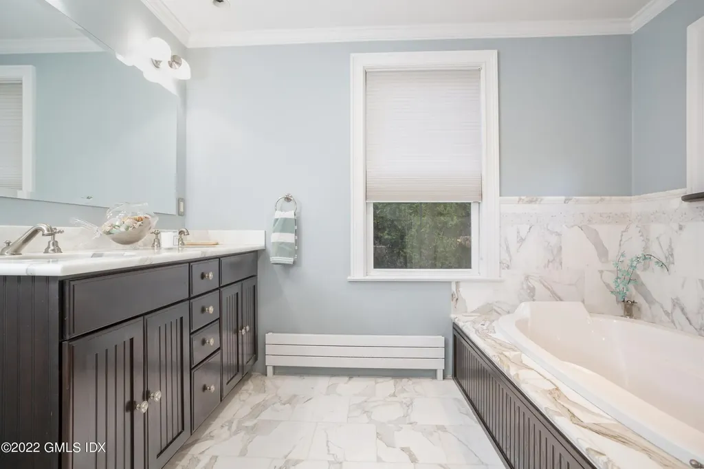 49 Le Grande Avenue Greenwich CT 06830