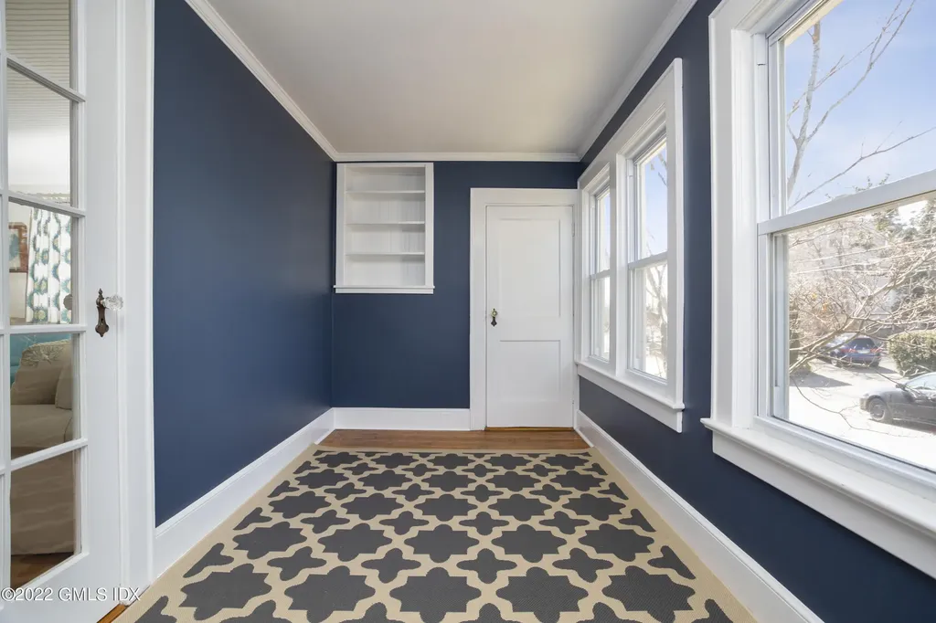 49 Le Grande Avenue Greenwich CT 06830