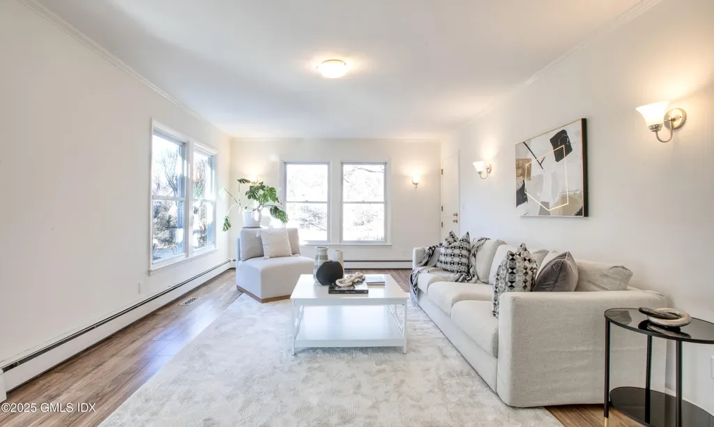 7 Cherry Tree Lane Riverside CT 06878