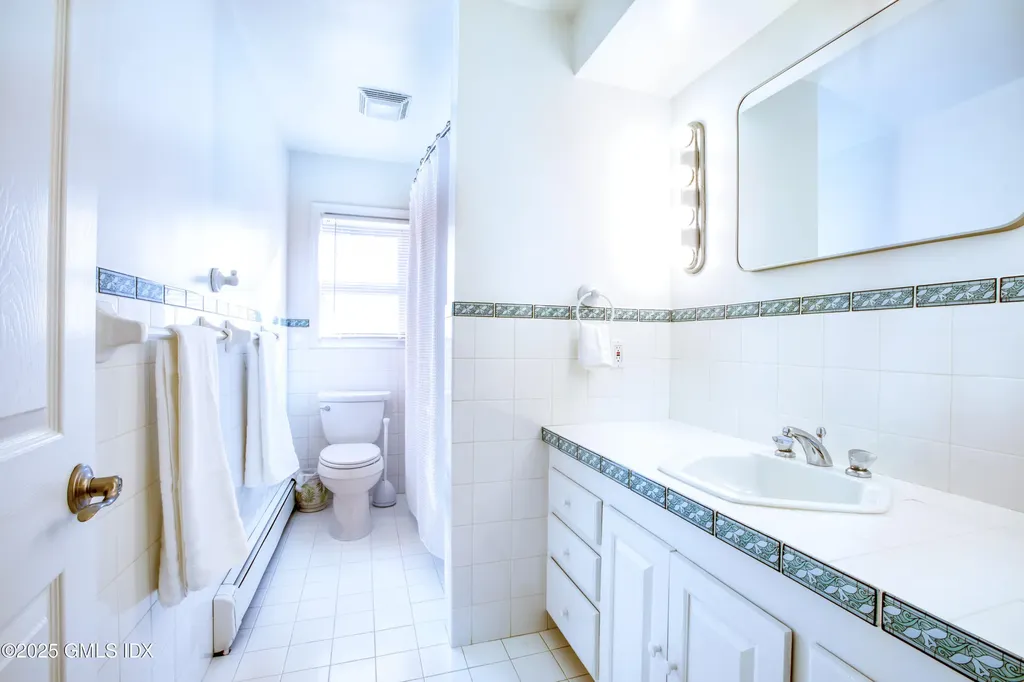 7 Cherry Tree Lane Riverside CT 06878