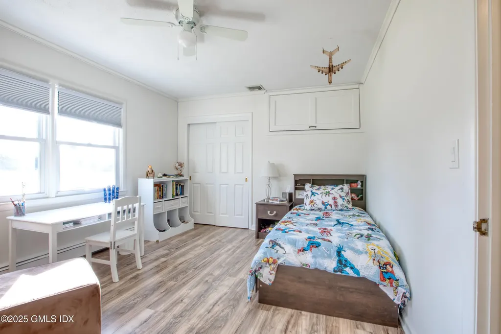 7 Cherry Tree Lane Riverside CT 06878