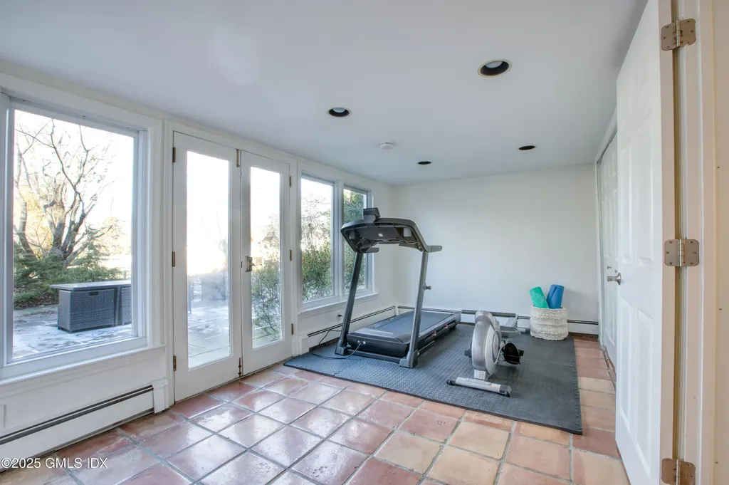 7 Cherry Tree Lane Riverside CT 06878