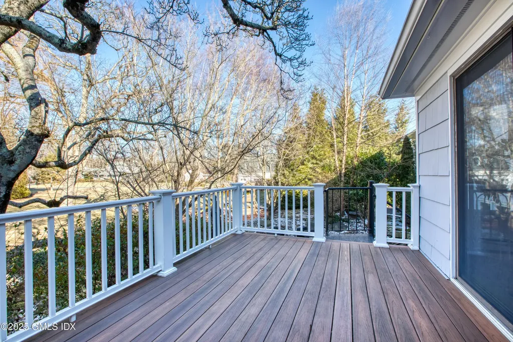 7 Cherry Tree Lane Riverside CT 06878