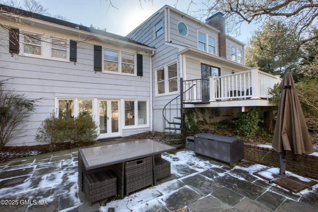 7 Cherry Tree Lane Riverside CT 06878