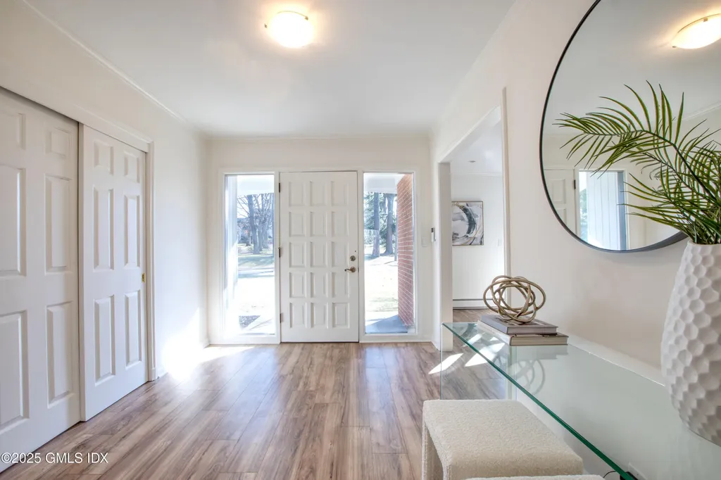 7 Cherry Tree Lane Riverside CT 06878